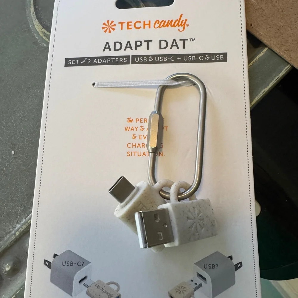 Tech Candy Adapt Dat USB-C and USB Adapter